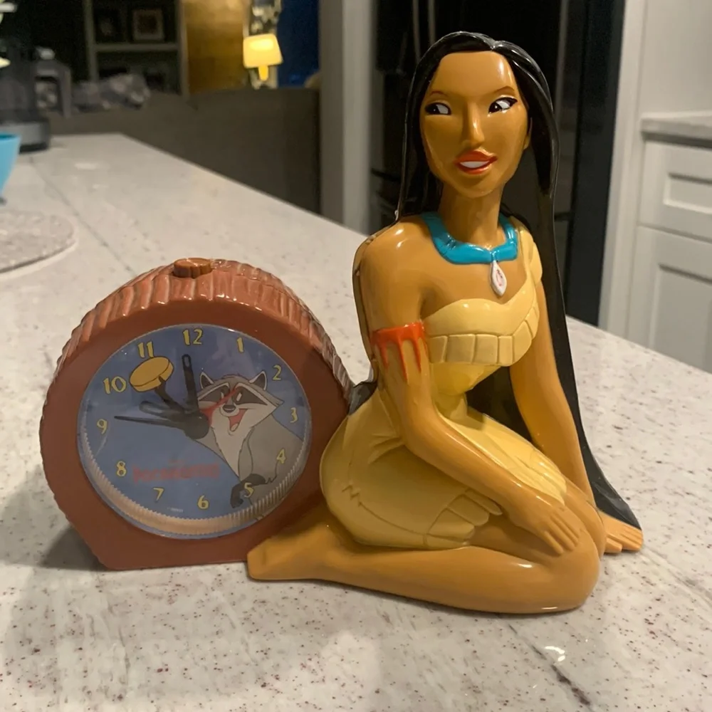 1995 Disney Pocahontas Deluxe musical alarm clock - Picture 1 of 4